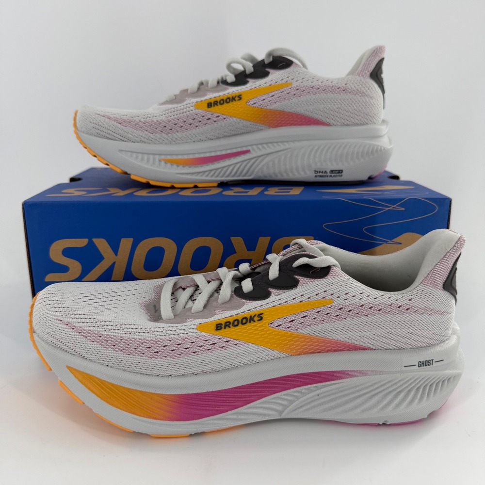 Brooks Ghost 17 Womens Running Shoes Oyster Apricot Pink 120431 1B 070 Size 6.5